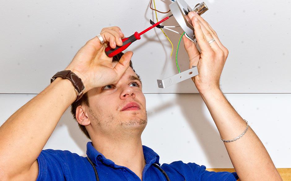 recherche travail électricien bâtiment Mitry-Mory