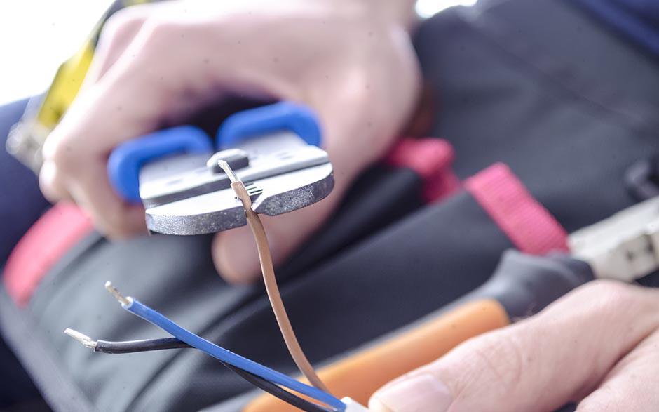 cherche électricien Issy-les-Moulineaux